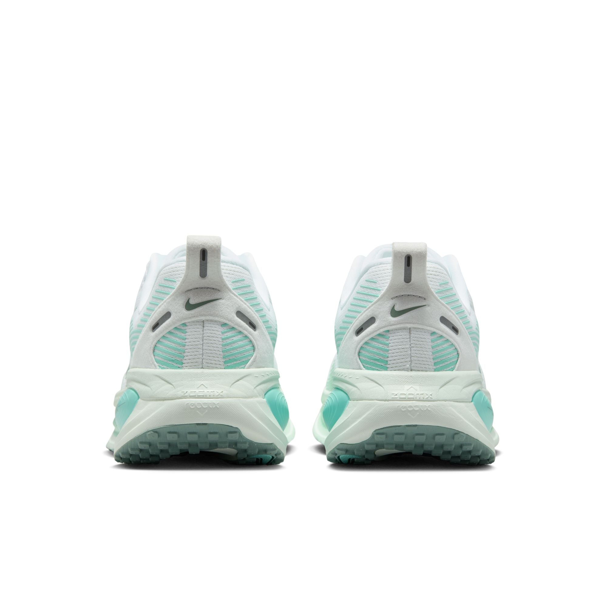 Vomero 18 Women's Road Running Shoes – The Exchange Running Collective